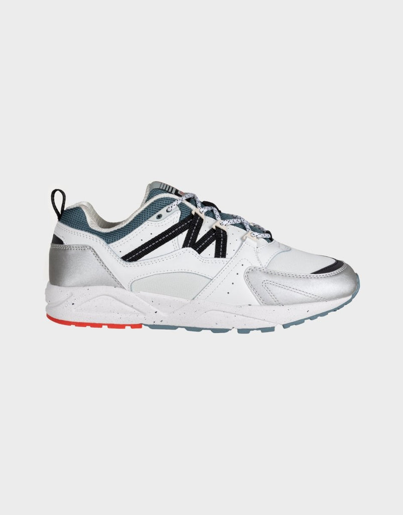 Karhu Fusion 2.0 Trainers - Silver / Jet Black - The 5th